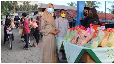 Karangtaruna Desa Pituruh Bagi-bagi Takjil dan Perform Hadroh Nunggu Buka Puasa