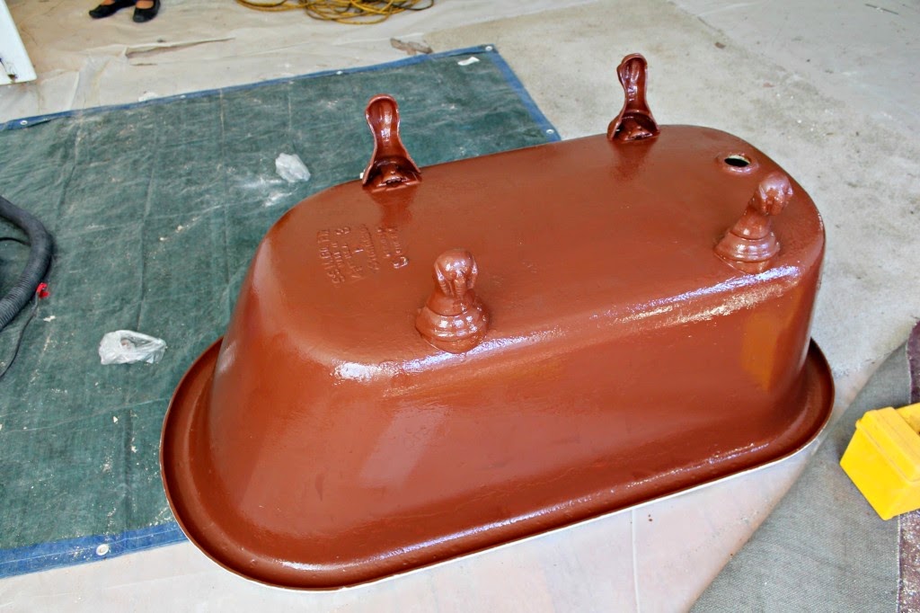 How To Refinish A Vintage Tub