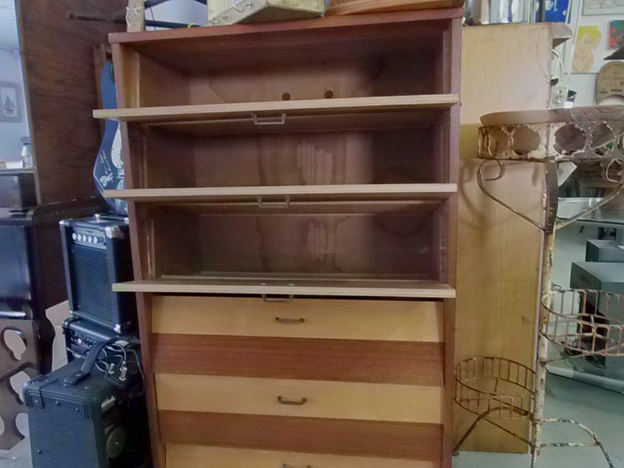 BOND TRADINGS Vintage Vs Antique Furniture