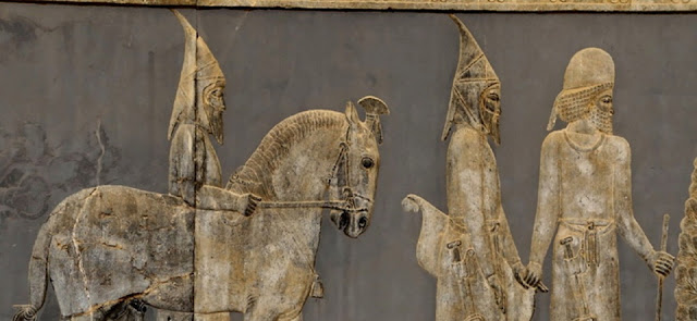 Саки и дахи, данники Ахеменидов. Рельеф дворца Дария в Персеполе, Иран, V век до н.э.