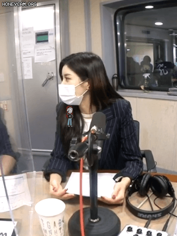 솔직한데 안 솔직한 권은비 연애초보 권사님    권텐