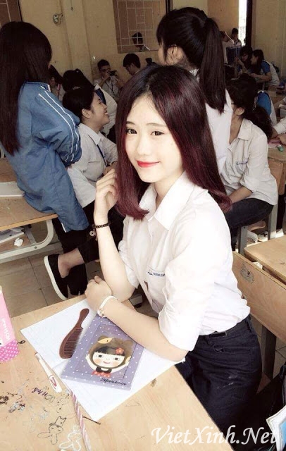 Girl xinh Đặng Linh Ngọc (Chị Thỏ Ngọc) - Dáng học sinh mà vếu như người mẫu