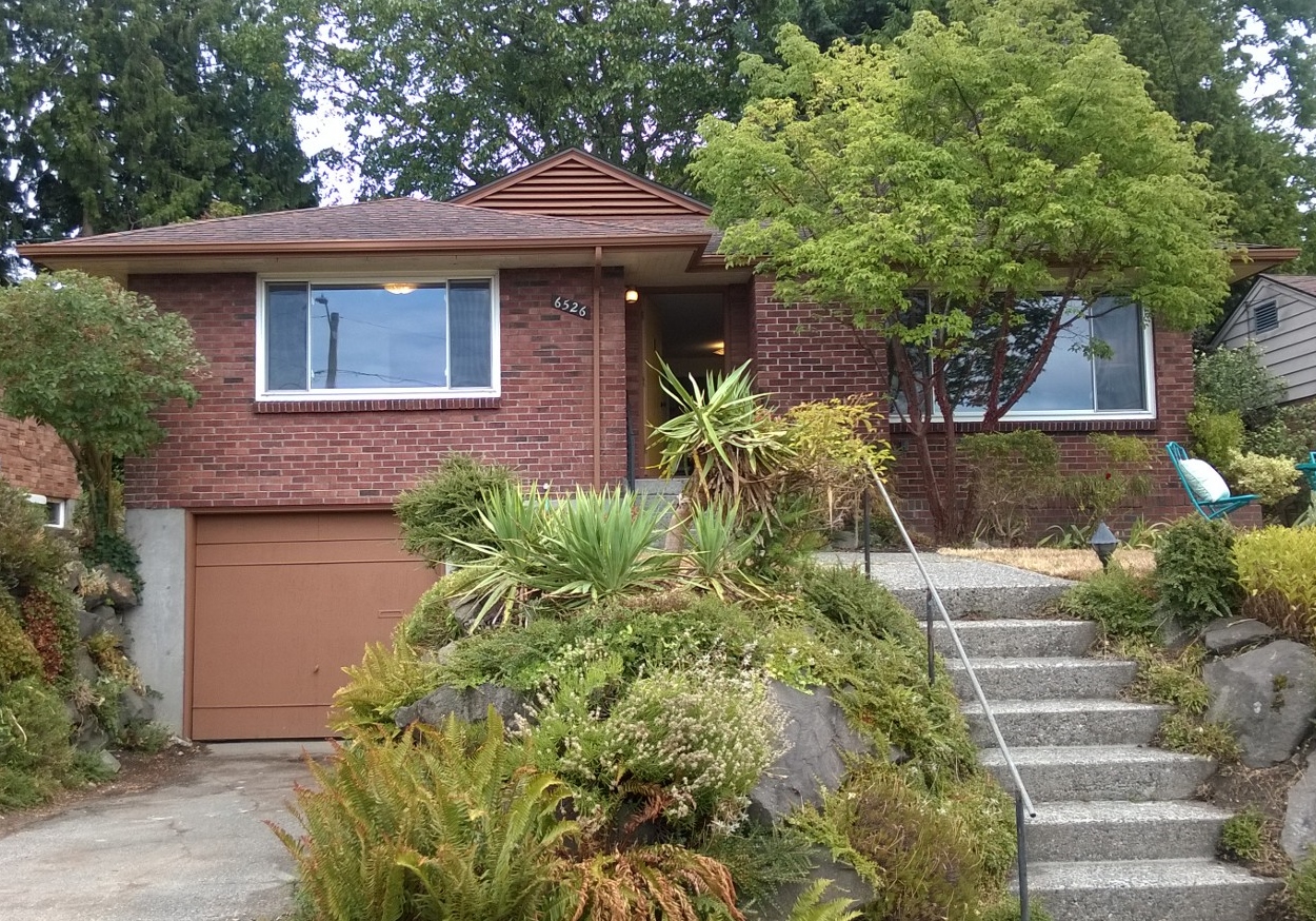 Four Bedroom Midcentury Modern Bryant House for Sale