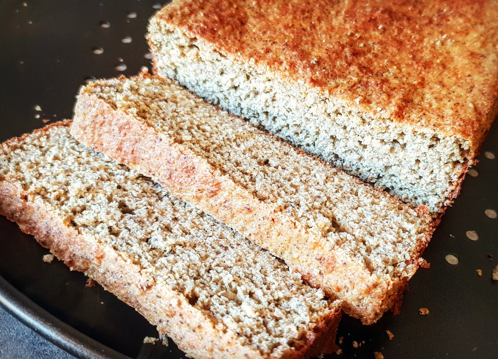 PAIN AU LUPIN / SARRASIN / QUINOA / CHIA (sans gluten sans lactose)