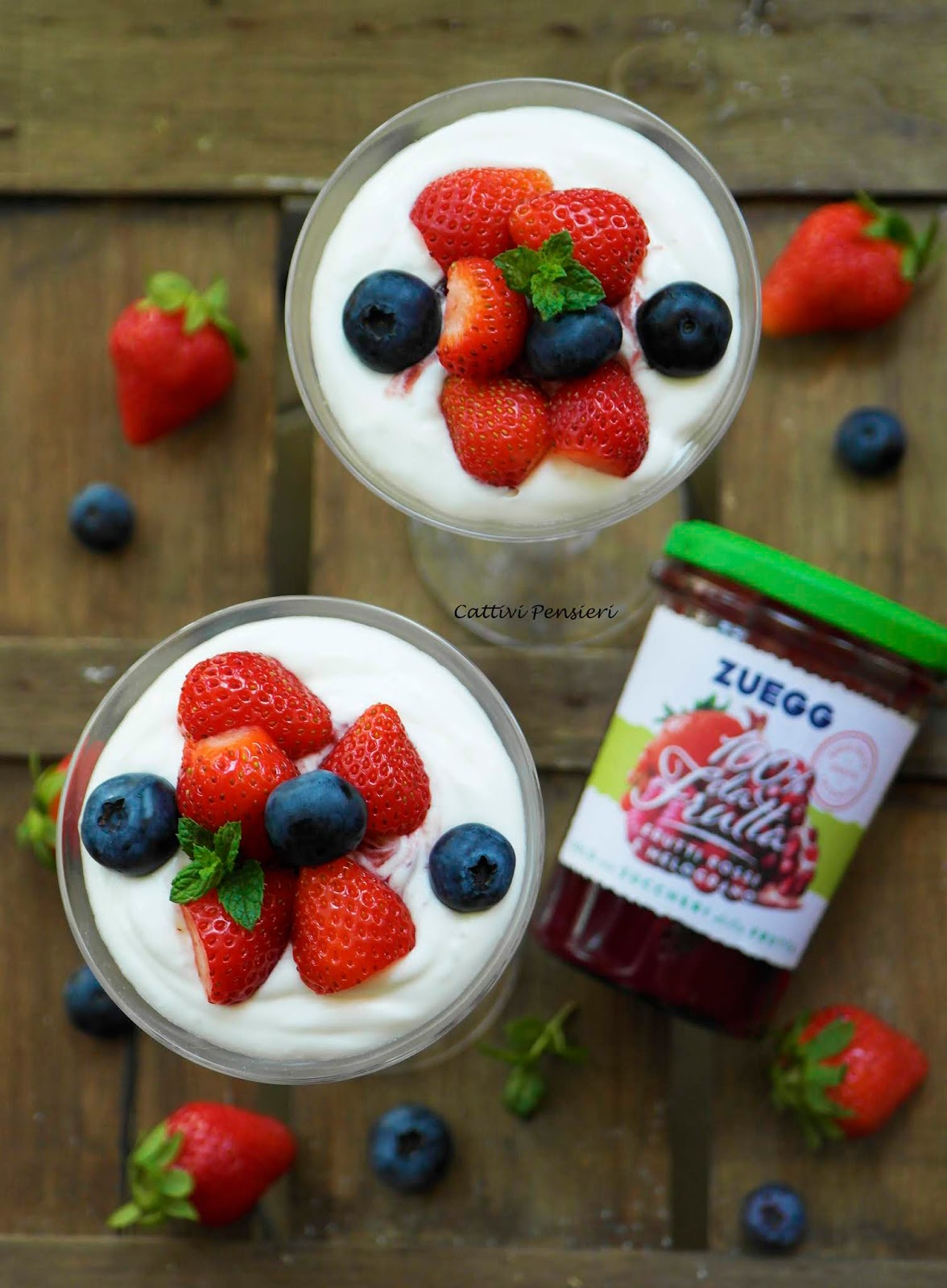 cattivi pensieri recensioni DESSERT 5 MINUTI CON YOGURT GRECO, PANNA