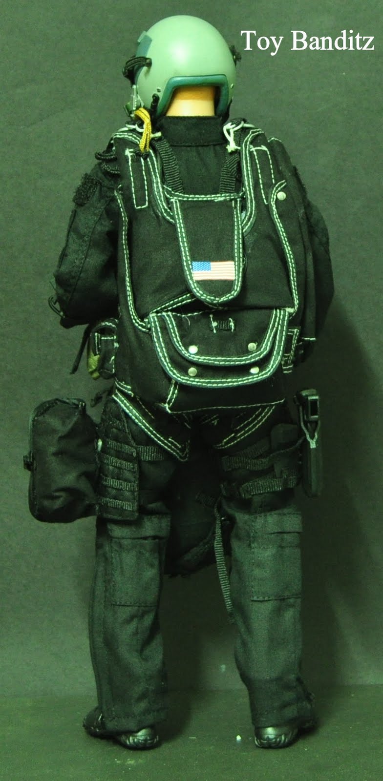 toy banditz: HALO JUMPER KITBASH