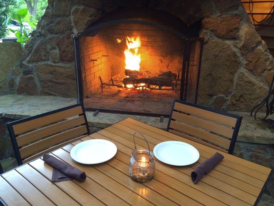 Dallas Foodie Reviews 10 Cozy Fireplace Restaurants and Bars in Dallas