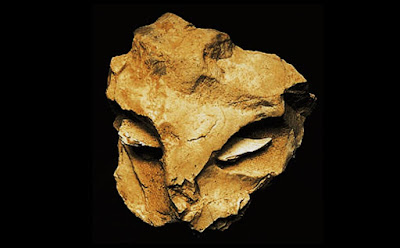 Неандерталска каменна маска? Neanderthal-Mask