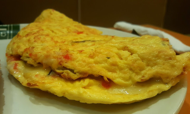 food blogger dubai mugg bean omelet 