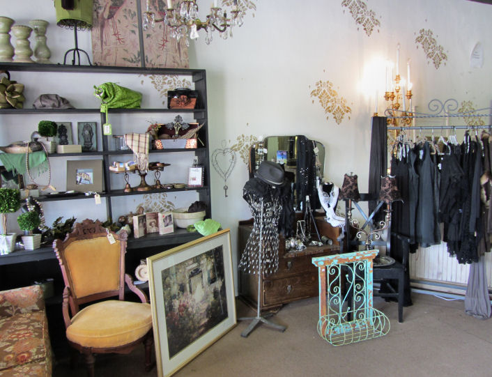 The Odd Essay Glen Rose, Texas