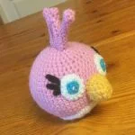 http://www.solmuteoriaa.com/crochet-patterns/angry-birds-stella/