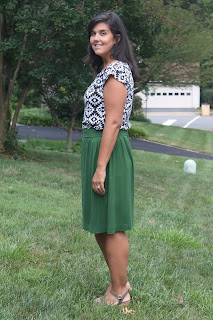 DIY no-pattern gathered jersey skirt. Sew this skirt without a pattern!