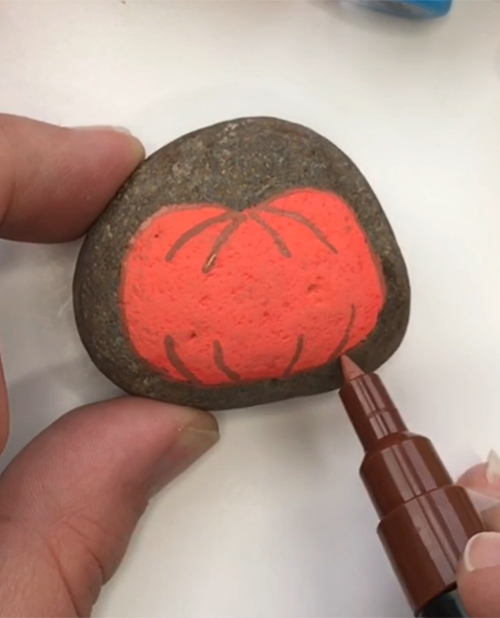 How to Paint a Pumpkin Rock An easy fall rock painting idea! I Love