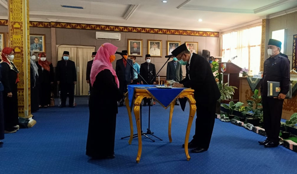 28 Pejabat Dilantik, Pemkab Lampura Kembali Rombak  Pejabatnya