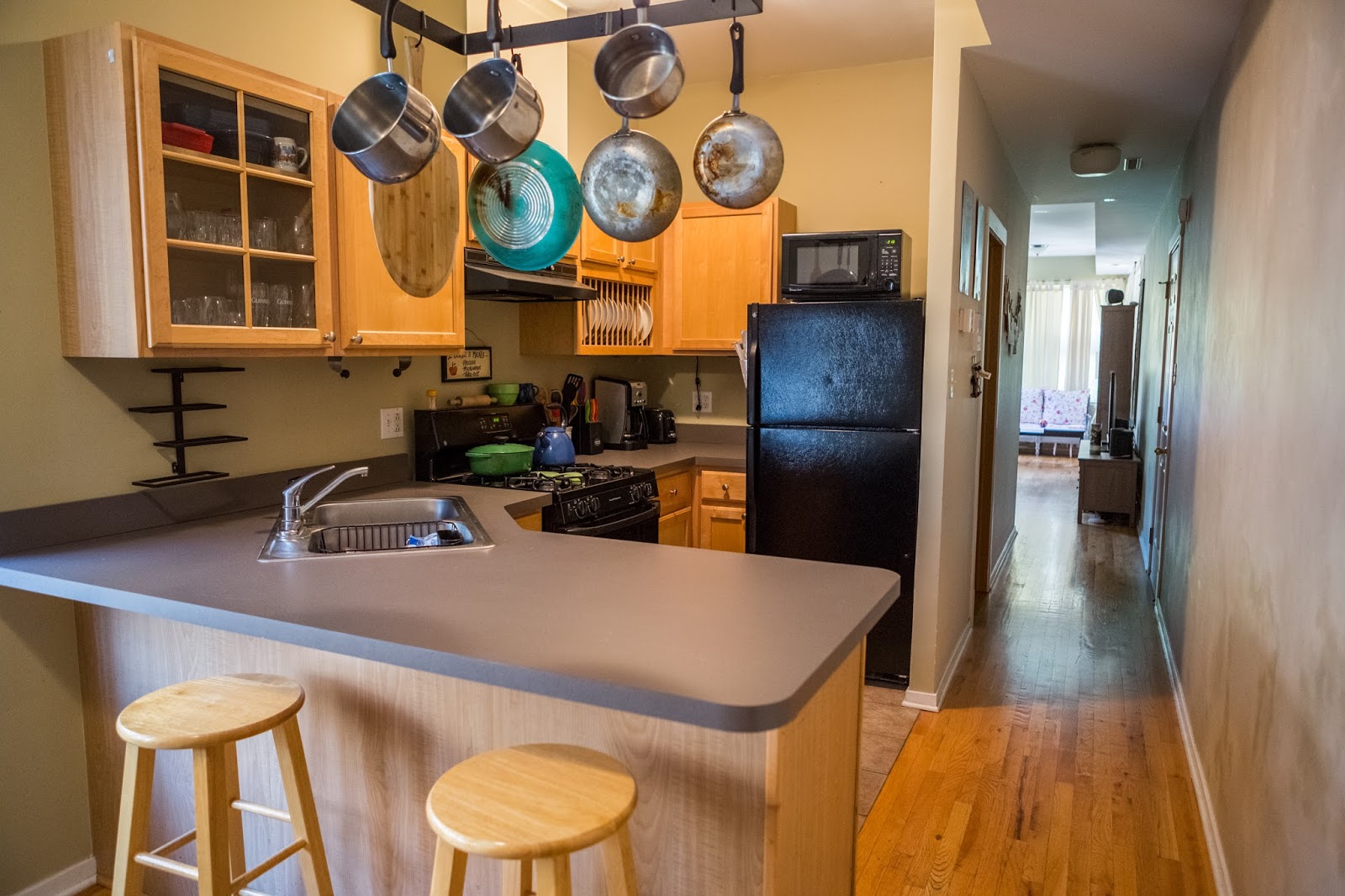 The Chicago Real Estate Local New for Sale! Ravenswood Gardens, Lincoln Square two bedrooms