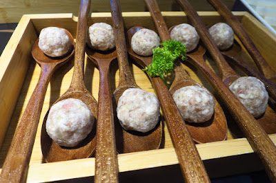 Happy Lamb Hotpot (快乐小羊), mutton balls
