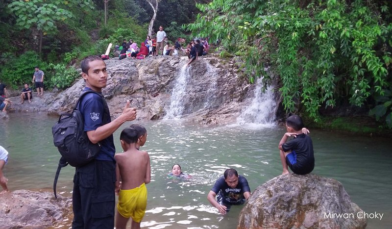 Wisata Air Terjun Tujuh Tingkat Aceh