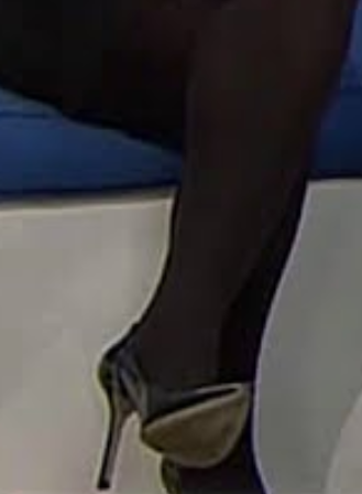 Celebrity Legs and Feet in Tights: Dylan Dreyer`s Legs and Feet in Tights