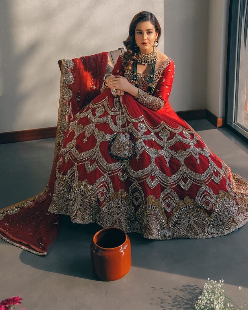 Zara Noor Abbas Stunning New Pictures | Daily InfoTainment