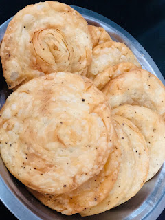 sindhi-khasta-pakwan-recipe-step-4(8)