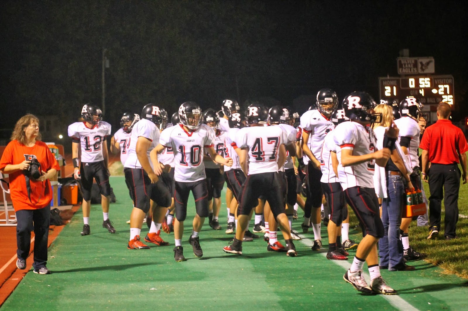 Photos of Rossville and Rossville Alumni War On 24 Football Game