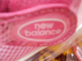 ニューバランスのロゴ