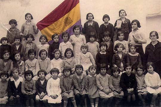 La depuración de los maestros y maestras de la República La depuración de los maestros y maestras de la República