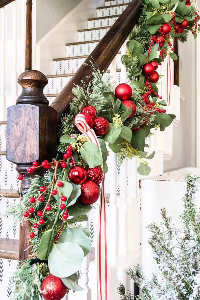 christmas garland ties for stairs