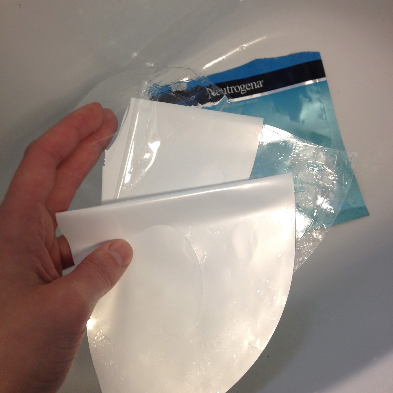 Download Ramona Ms Neutrogena Hydrogel Recovery Mask With Hyaluronic Acid PSD Mockup Templates