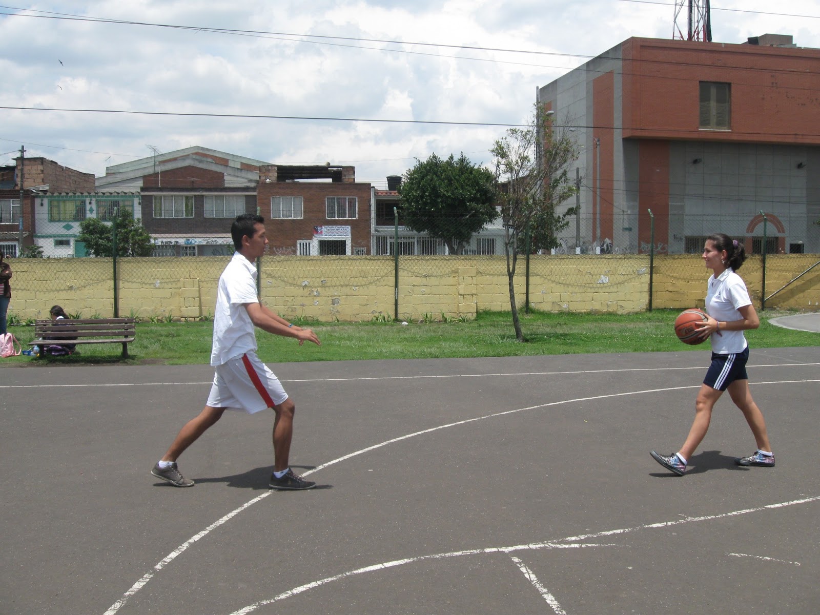 ANALISIS DE GESTOS TÉCNICOS EN EL BALONCESTO PASE DE PECHO