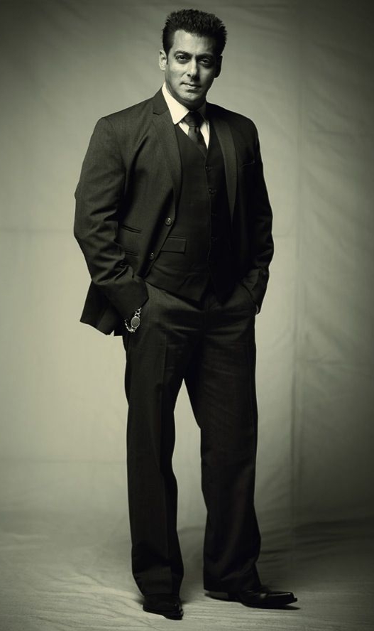 Salman Khan Height, Weight, Body Measurements.