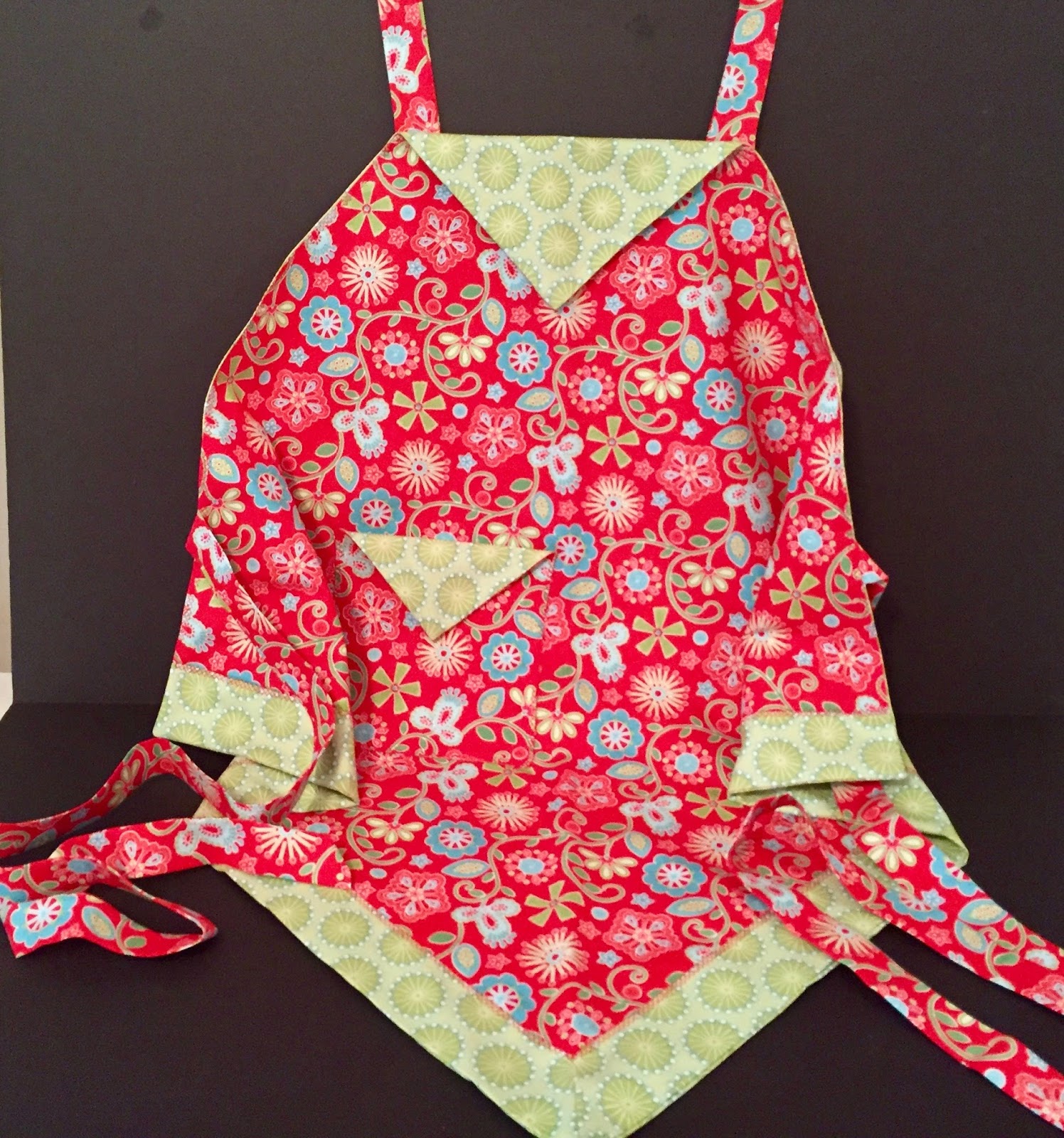My Mother's Apron Strings June's GiveAway Apron!