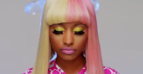 nicki minaj super bass makeup looks. Nicki Minaj Superbass