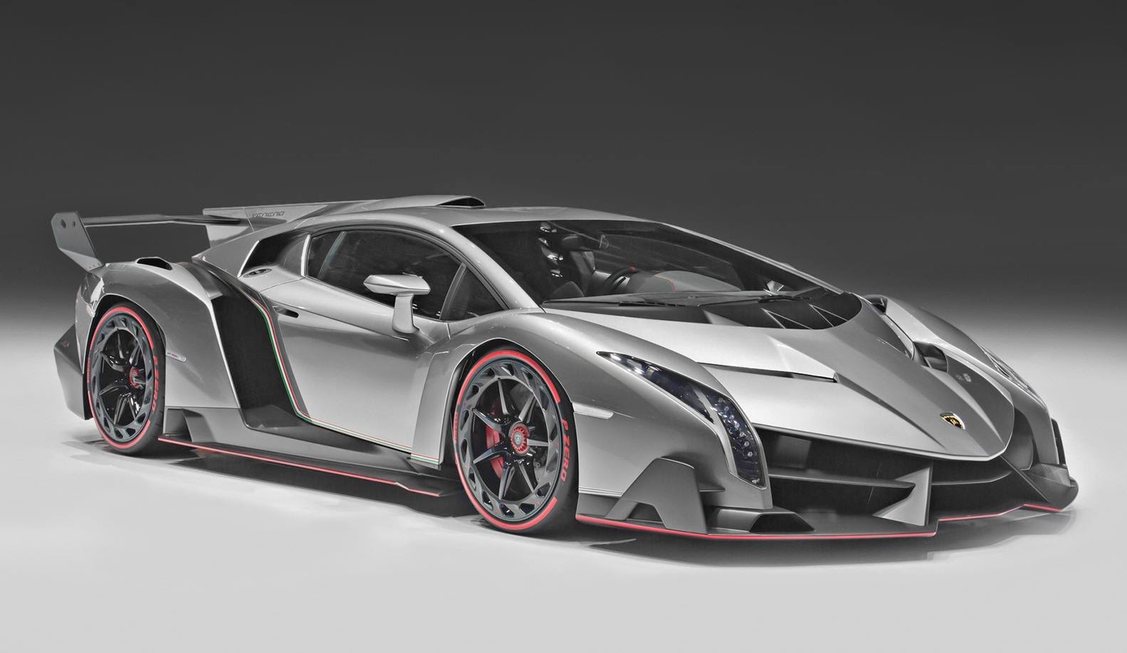 Go Crazy : Lamborghini Veneno Roadster
