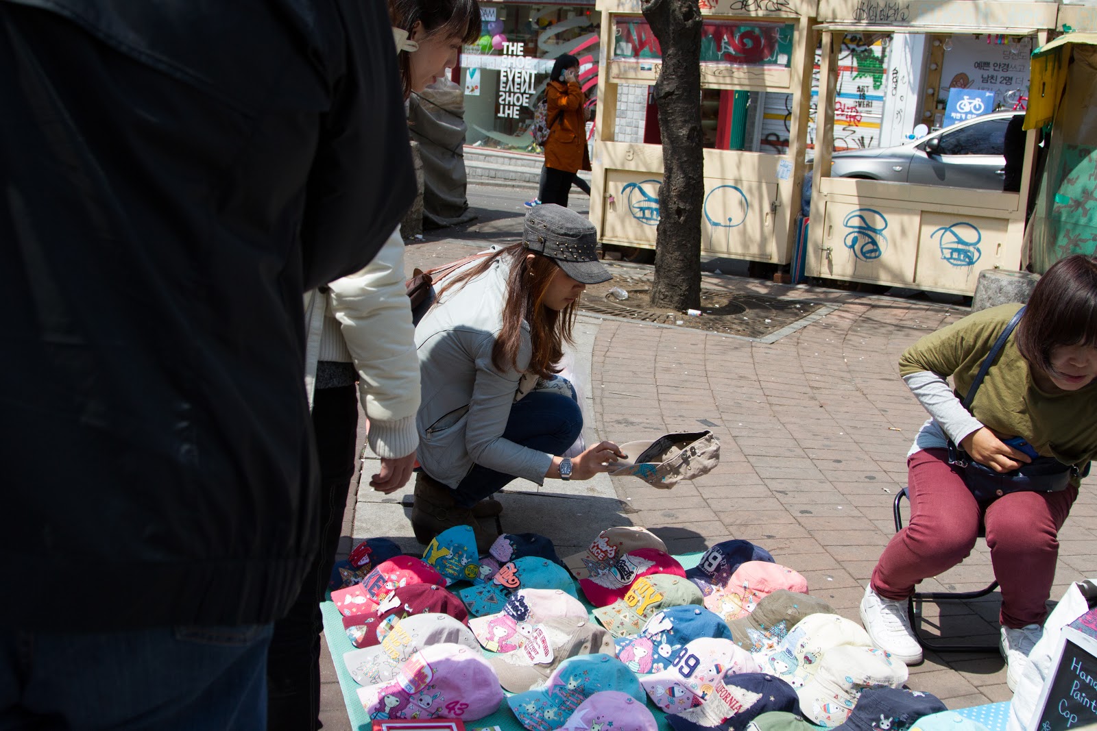 The Constant Crafter Hope Market and Art Box in Hongdae
