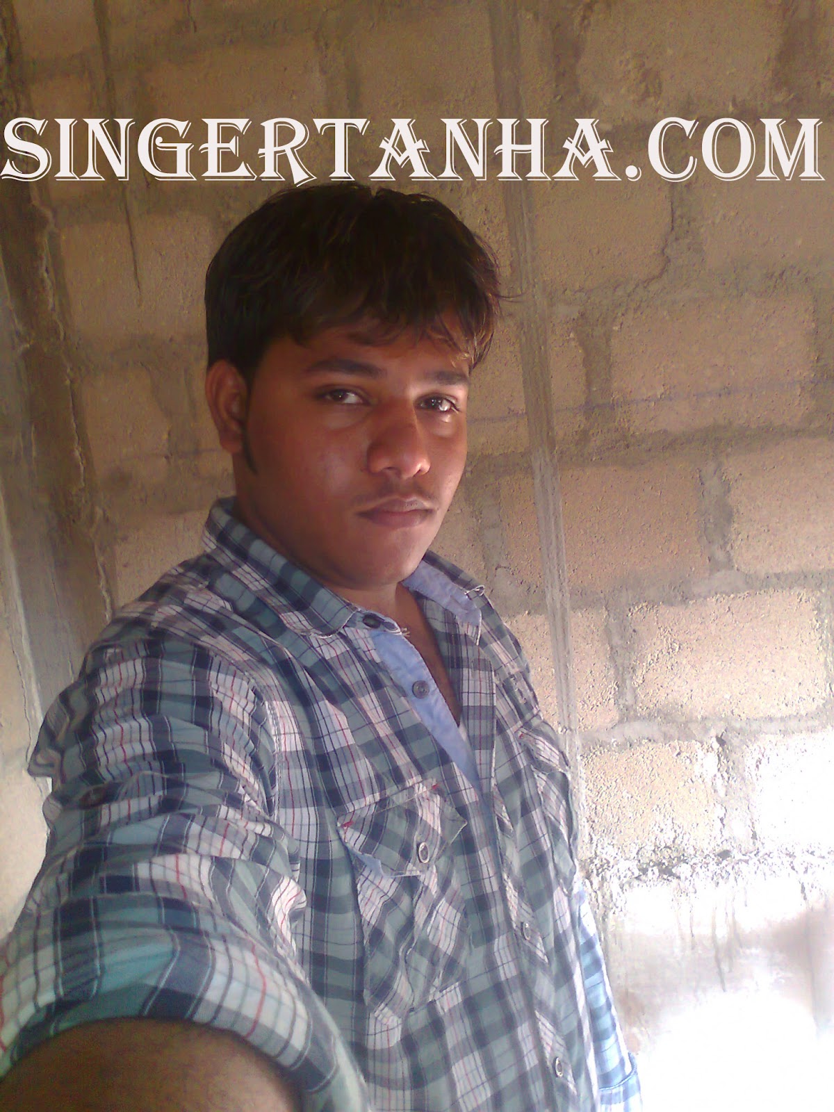 Singer Tanha Pictures: Singer Tanha Pictures