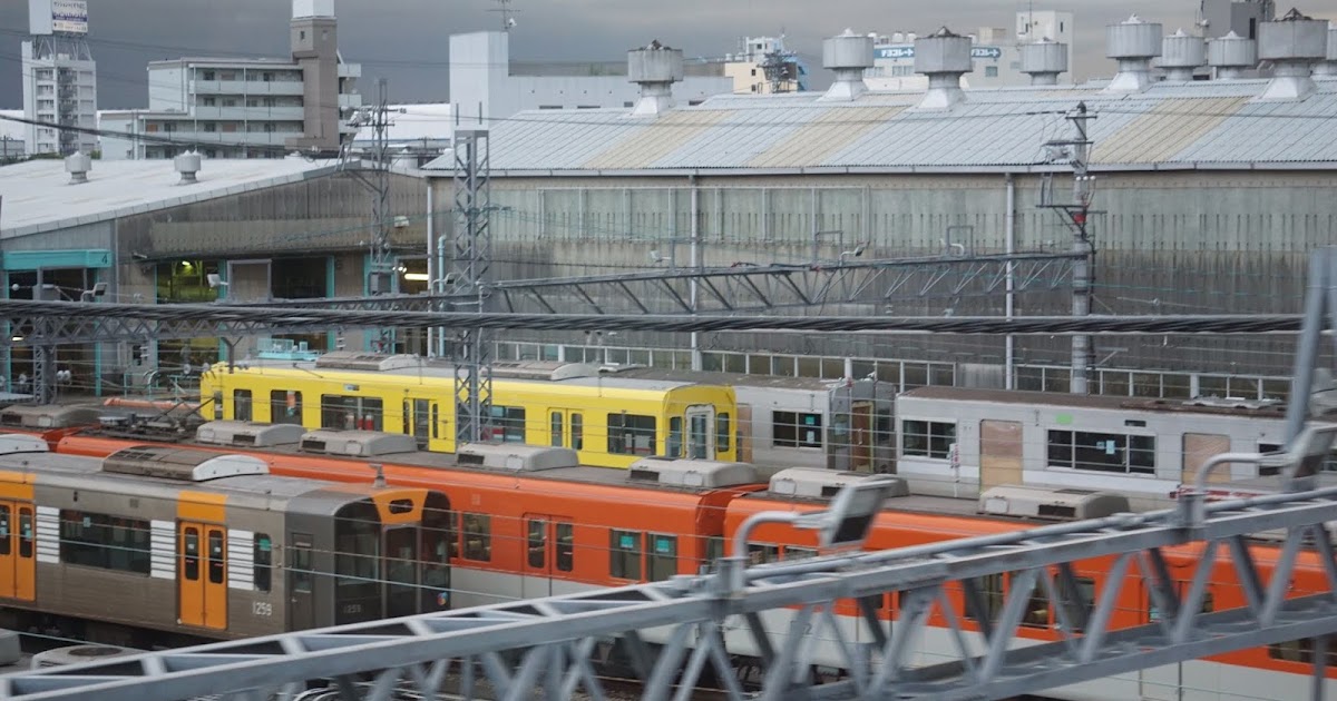 pikarail's blog 阪神電鉄尼崎車庫に黄色と緑の電車が???