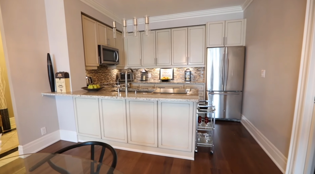 Tour 35 Baker Hill Blvd #305, Stouffville, ON vs. 15 Interior Design Photos