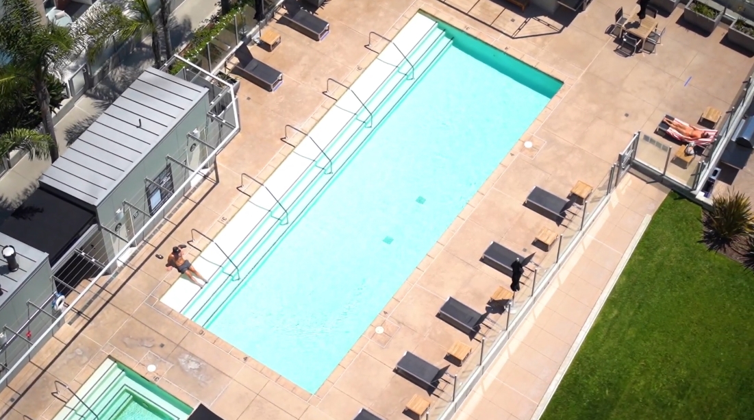 20 Interior Design Photos vs. 800 The Mark Ln #707, San Diego Luxury Condo Tour