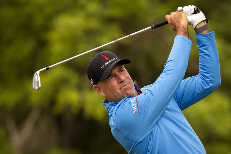 Cink joga muito e assume liderança no torneio de golfe RBC Heritage