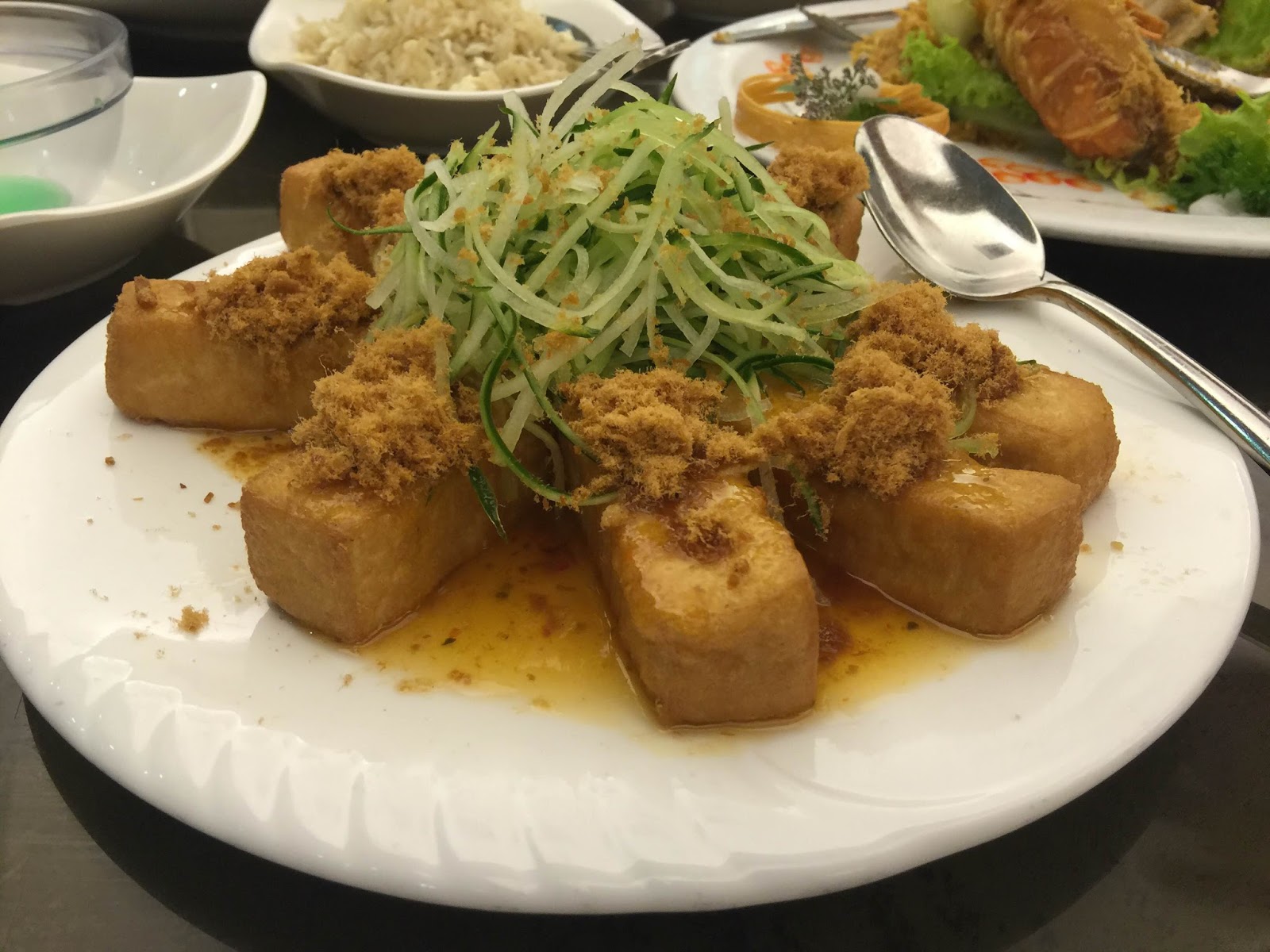 Shellfish Adventures At Long Beach Singapore Lyv to Eat