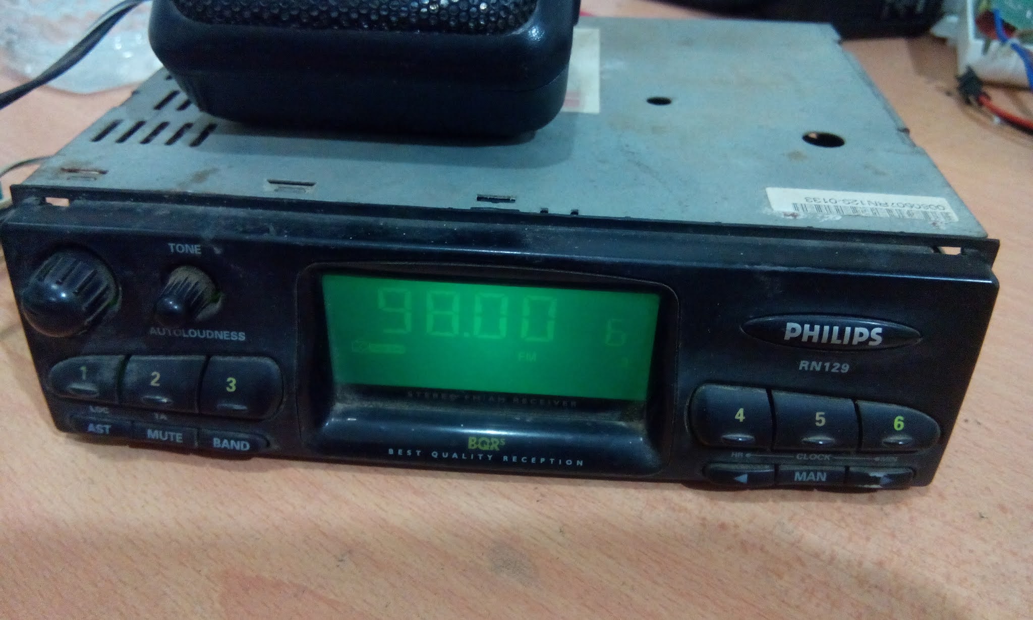 Life Begins at Forty PHILIPS RN129 vintage car radio repair