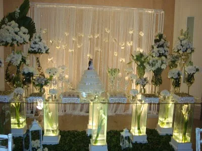 Mesa do bolo de casamento