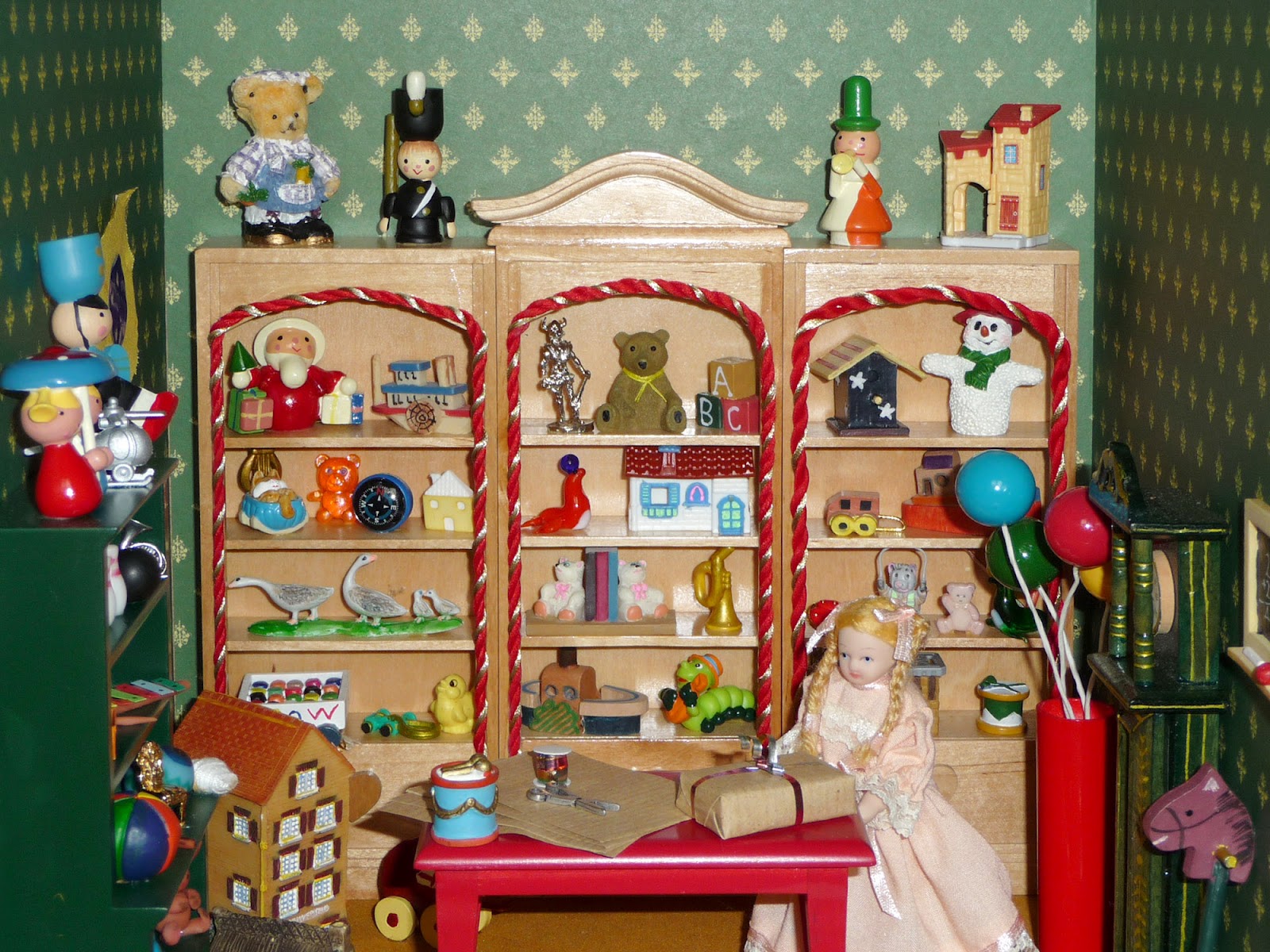 Morandi Sisters Microworld Antique Toy Store Antico Negozio di