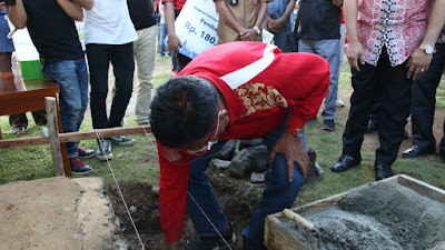 Gubernur Olly Letakan Batu Pertama Pembangunan Sarhunta di KSPN Manado-Likupang