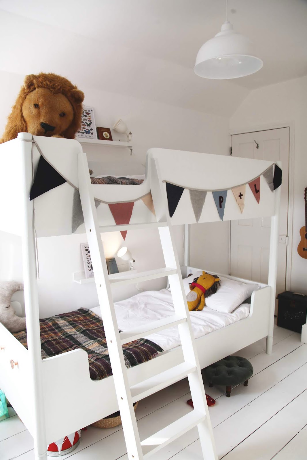 bunk beds artemis russell