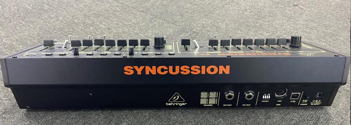 鍵盤楽器 Behringer SYNCUSSION SY-1 Behringer Syncussion SY-1 Dual-channel Analog Percussion