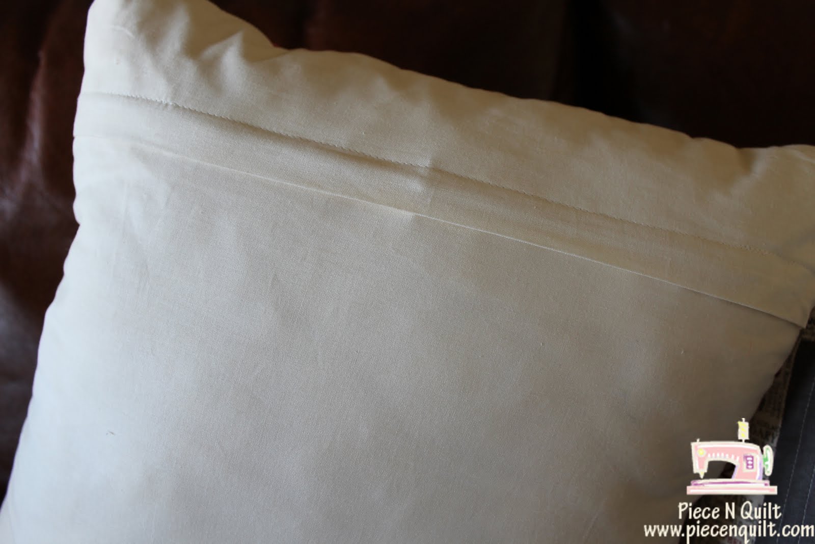 Piece N Quilt How to add a zipper to a pillow {a free tutorial}
