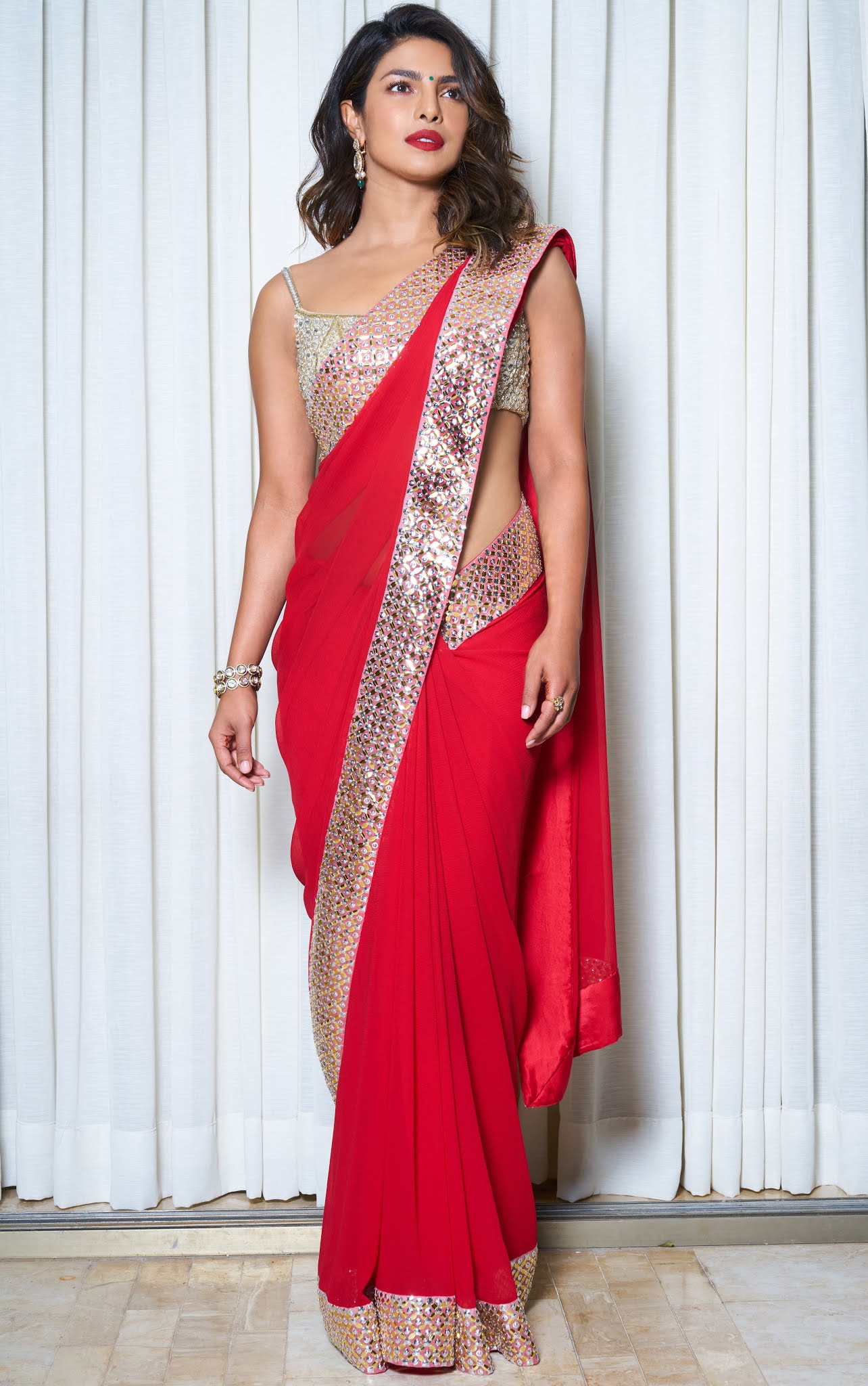 Priyanka Chopra HD UHD & High Re-Solution Photo - Navel Queens Navel Queens