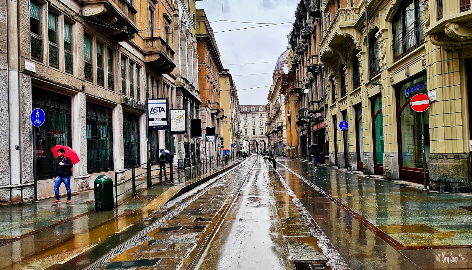 Street ed. Дождь и улица Агмашенебели. Переулки Бразилии. Переулок эстонский. Обои на телефон Rainy Street.